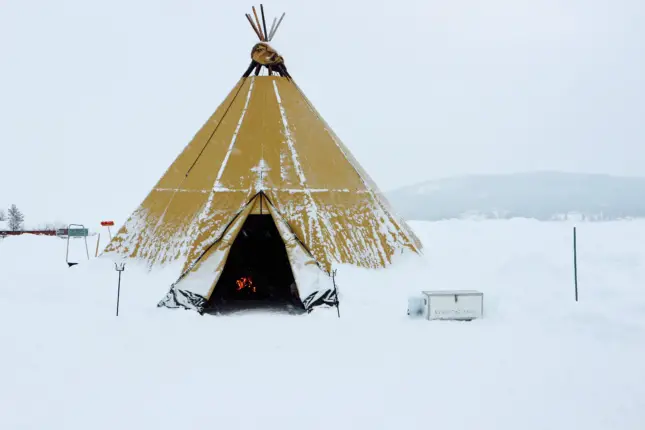 sweden icehotel teepee