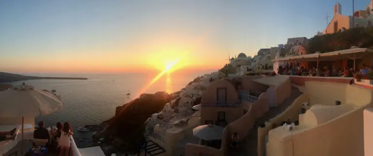 santorini sunsets oia