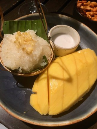 mango sticky rice bangkok