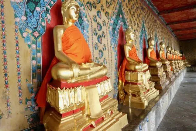 wat arun bangkok thailand