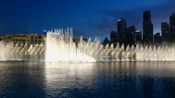 dubai mall fountain show