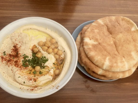 hummus abu hassan tel aviv